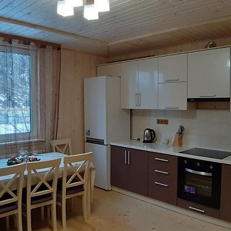 Котедж Під Горою Tatariv Exterior foto